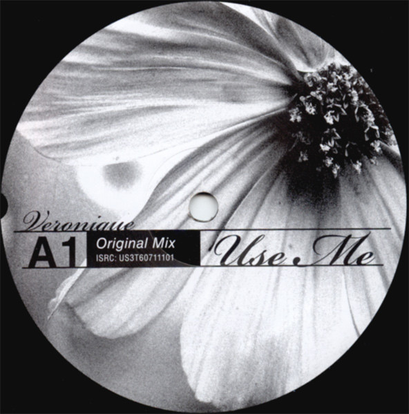 Veronique - Use Me - The Essential Mixes | Wallshaker Music (WMAC-11)