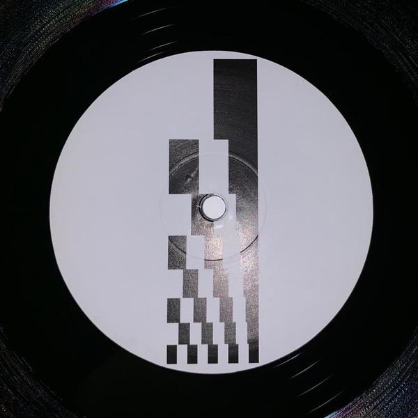 Cleveland - NDSi | Hivern Discs (HVN054) - 4 Cleveland - NDSi | Hivern Discs (HVN054) - 4