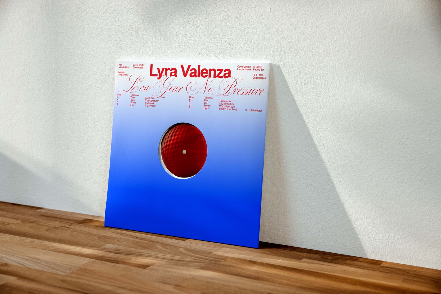 Lyra Valenza - Low Gear No Pressure | Petrola 80 (PET-013) - 2