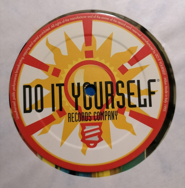 DJ Hixxy & MC Sharkey - Toy Town | Do It Yourself Entertainment (DIY 9603) - 4