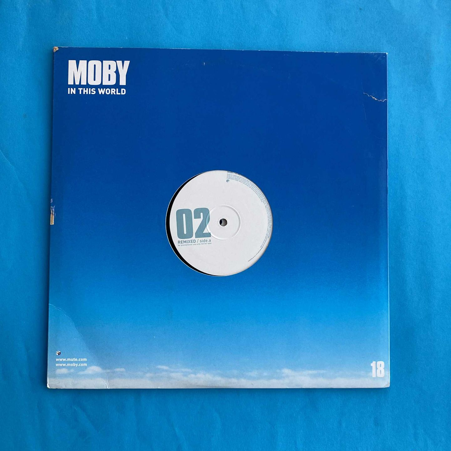 Moby - In This World (02 Remixed) | Mute (P12MUTE276) Moby - In This World (02 Remixed) | Mute (P12MUTE276)