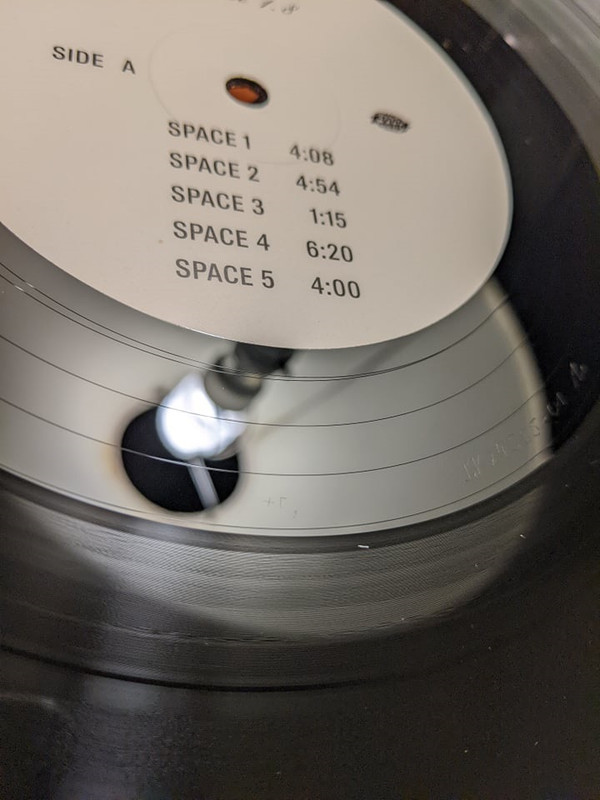 Nala Sinephro - Space 1.8 | Warp Records (WARPLP324) - 7 Nala Sinephro - Space 1.8 | Warp Records (WARPLP324) - 7