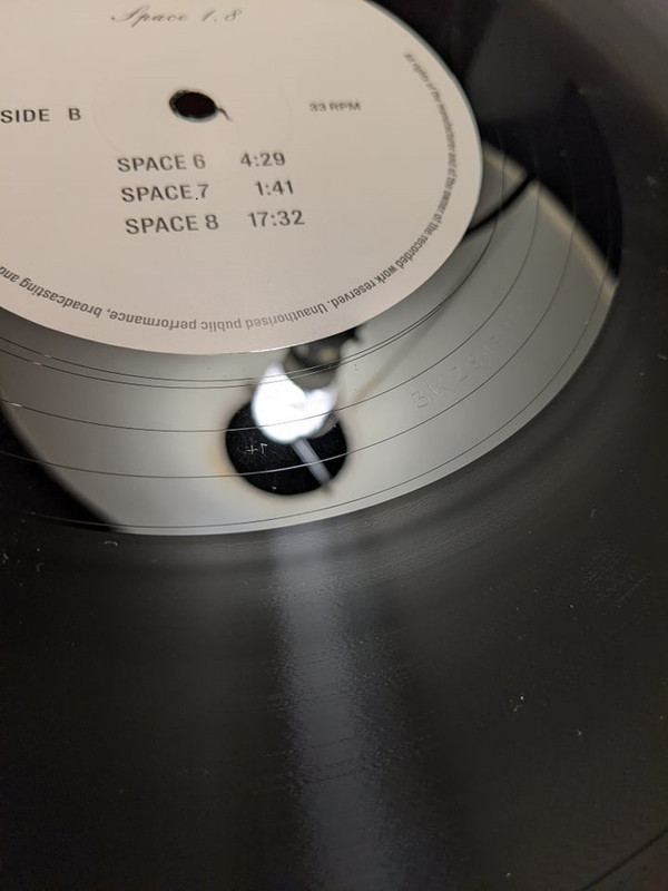 Nala Sinephro - Space 1.8 | Warp Records (WARPLP324) - 8 Nala Sinephro - Space 1.8 | Warp Records (WARPLP324) - 8