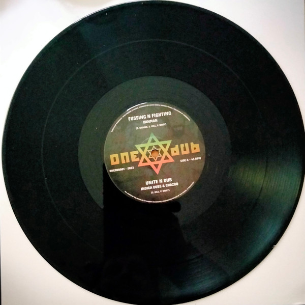 Danman - Fussing N Fighting  | One Dub (ONEDUB001) - 3