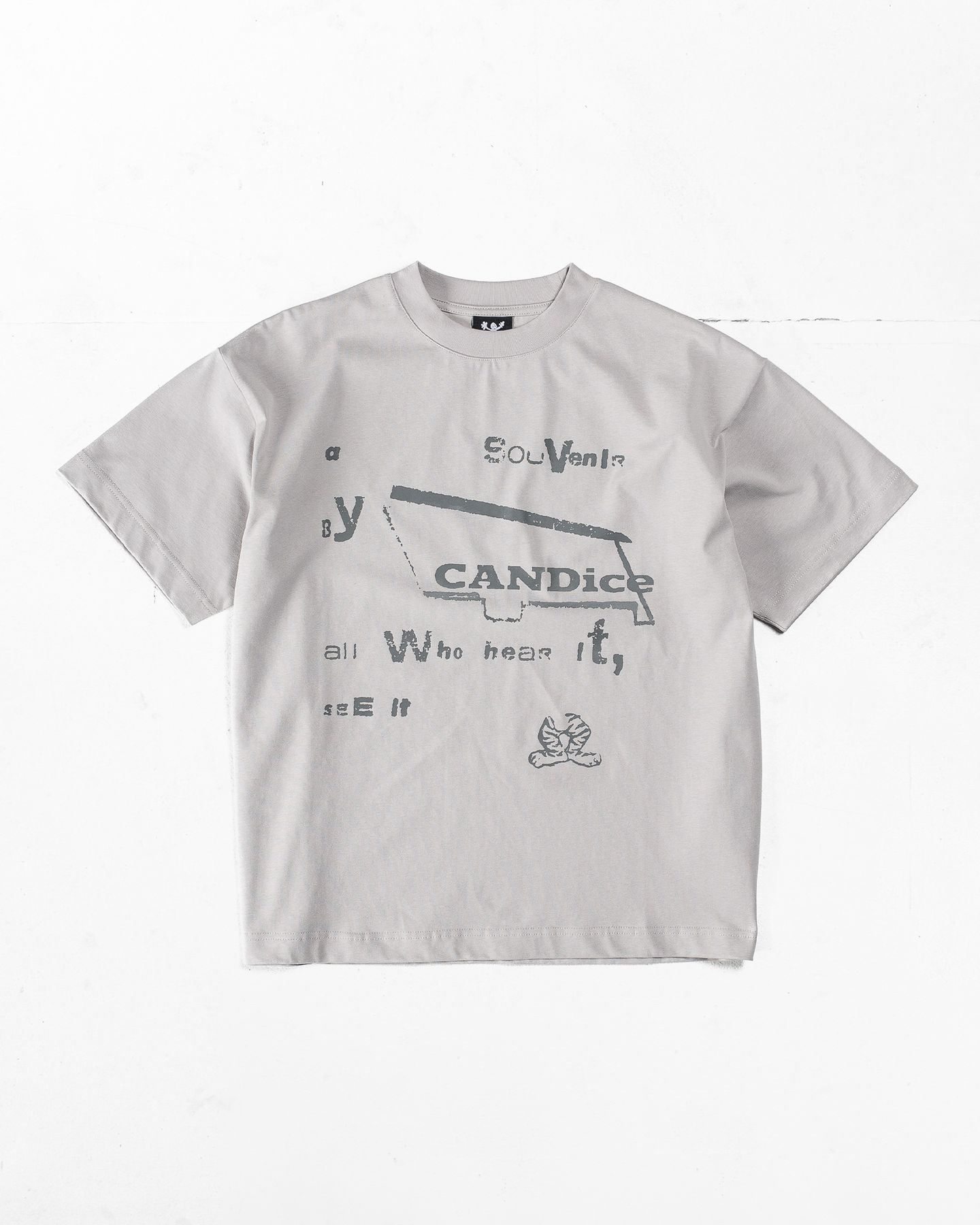Souvenir Tee | Concrete