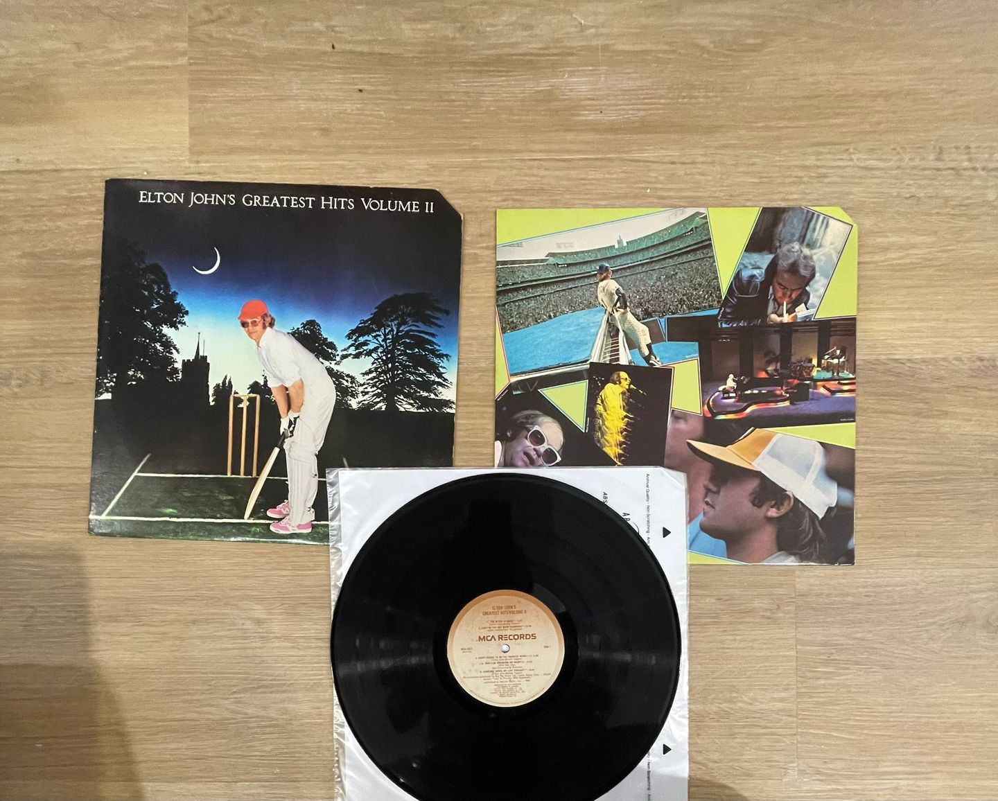 Elton John - Greatest Hits Volume II | MCA Records (MCA-3027) - 3 Elton John - Greatest Hits Volume II | MCA Records (MCA-3027) - 3