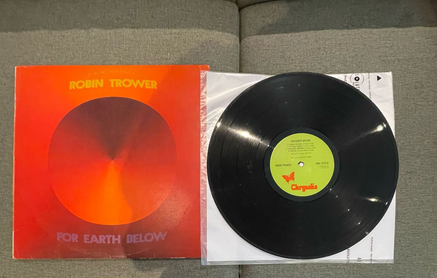 Robin Trower - For Earth Below | Chrysalis (CHR 1073) - 3 Robin Trower - For Earth Below | Chrysalis (CHR 1073) - 3