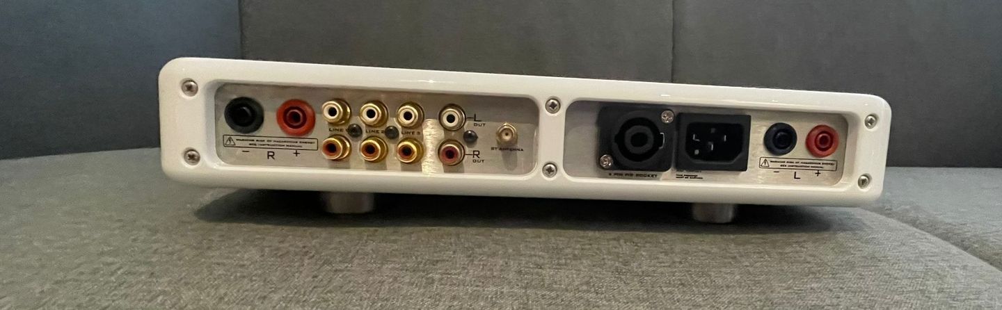 Roksan - Roksan Oxygene CD Player with Integrated Amplier - 7 Roksan - Roksan Oxygene CD Player with Integrated Amplier - 7