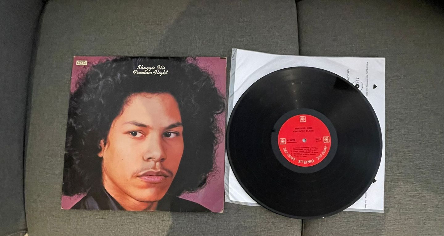 Shuggie Otis - Freedom Flight | CBS Records (E-30752) - 3 Shuggie Otis - Freedom Flight | CBS Records (E-30752) - 3