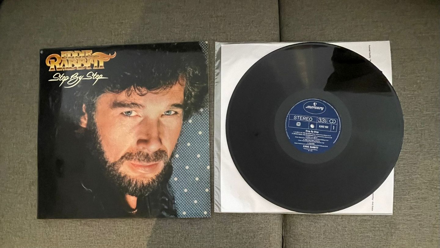 Eddie Rabbitt - Step By Step | Mercury (6302 152) - 3