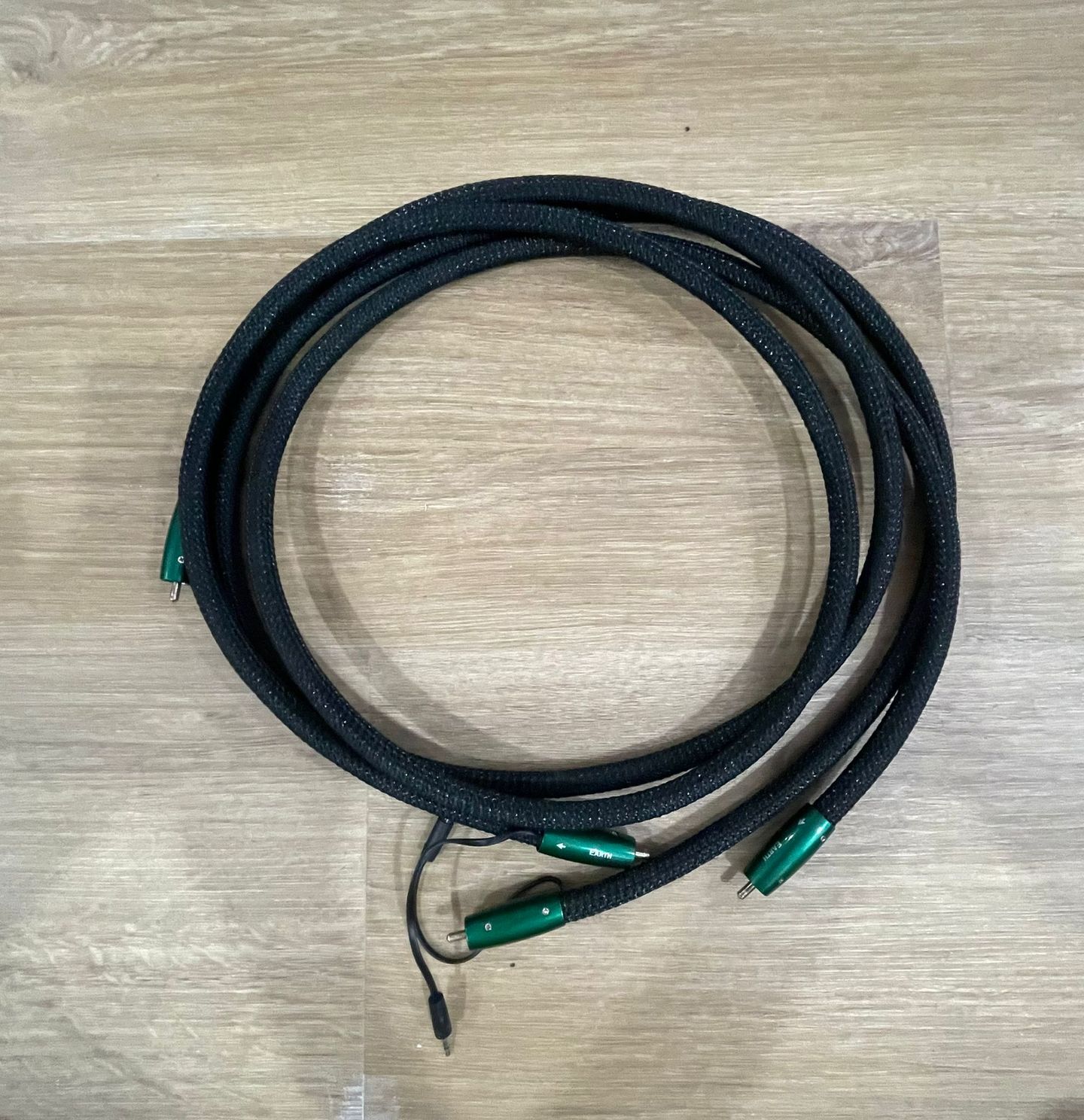 Audio Quest - Audio Quest Earth RCA Interconnect Pair - 1.5 Meter - 4 Audio Quest - Audio Quest Earth RCA Interconnect Pair - 1.5 Meter - 4
