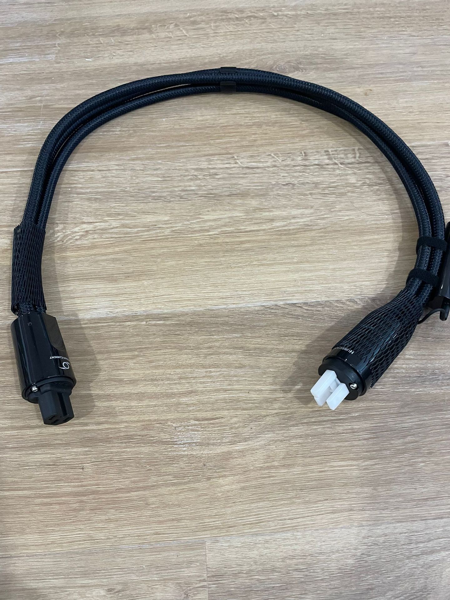 Audio Quest - Audio Quest Source Power Cord - 1 Meter, C-13, USA Plug - 4 Audio Quest - Audio Quest Source Power Cord - 1 Meter, C-13, USA Plug - 4
