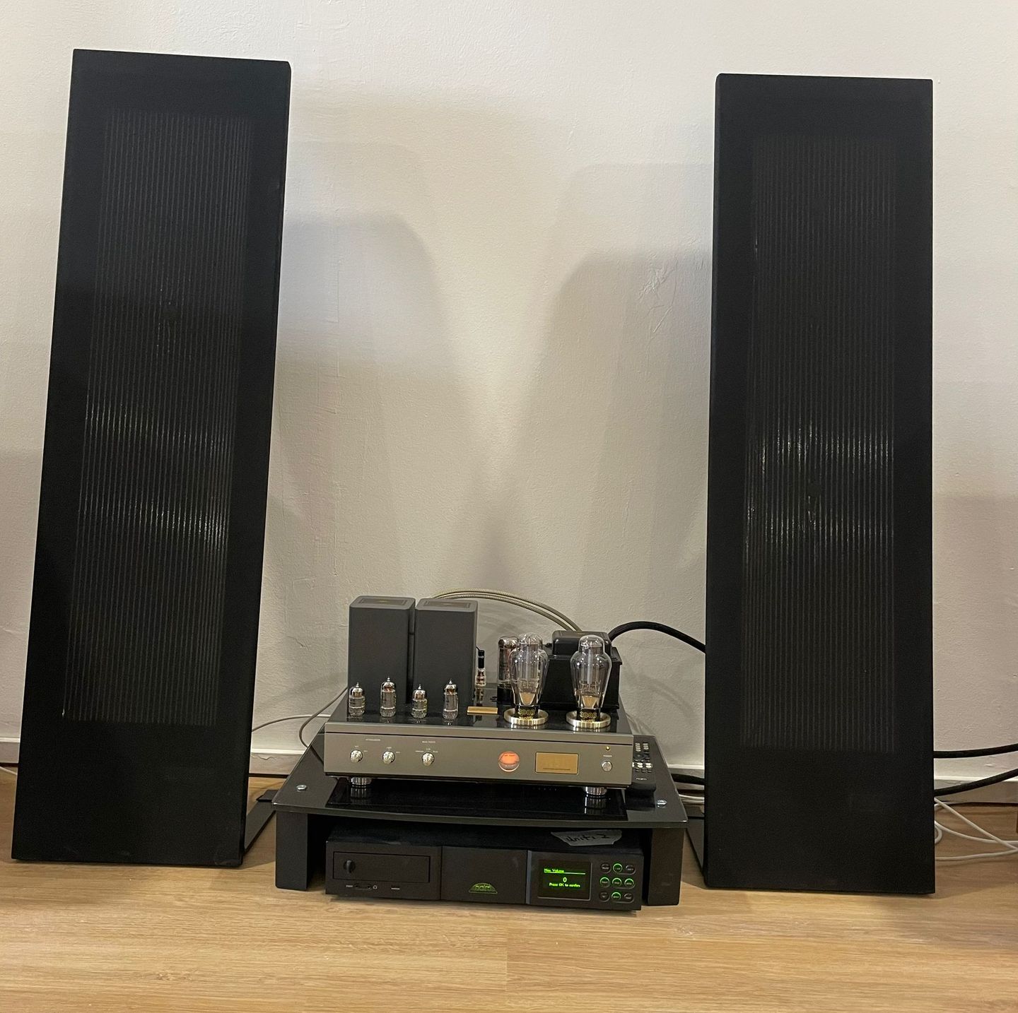 Magneplanar - Magneplanar Magnepan LRS+(Black) Pair - main Magneplanar - Magneplanar Magnepan LRS+(Black) Pair - main