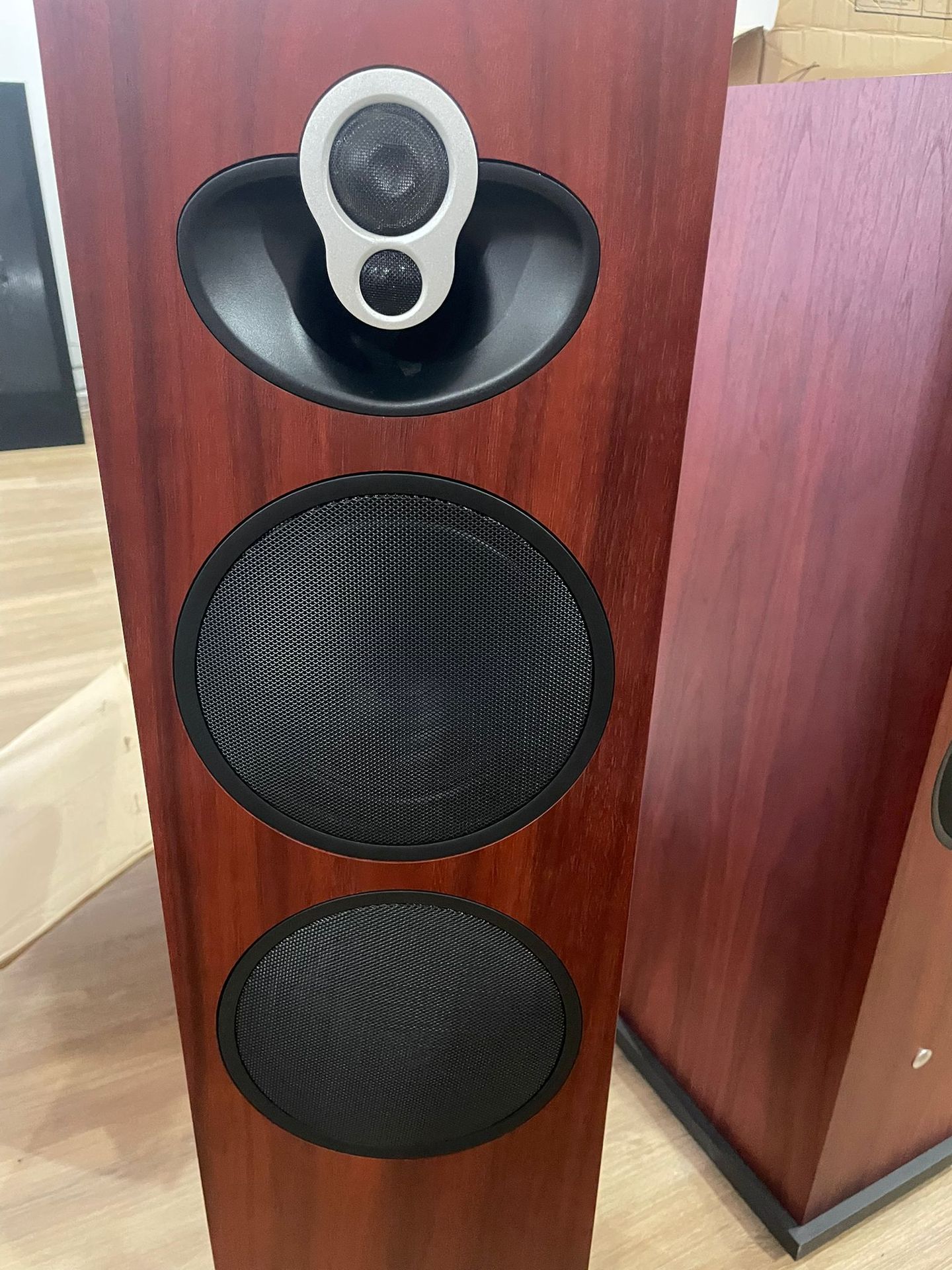 Linn - Linn Majik 140 Floorstanding Speakers Pair - 3 Linn - Linn Majik 140 Floorstanding Speakers Pair - 3