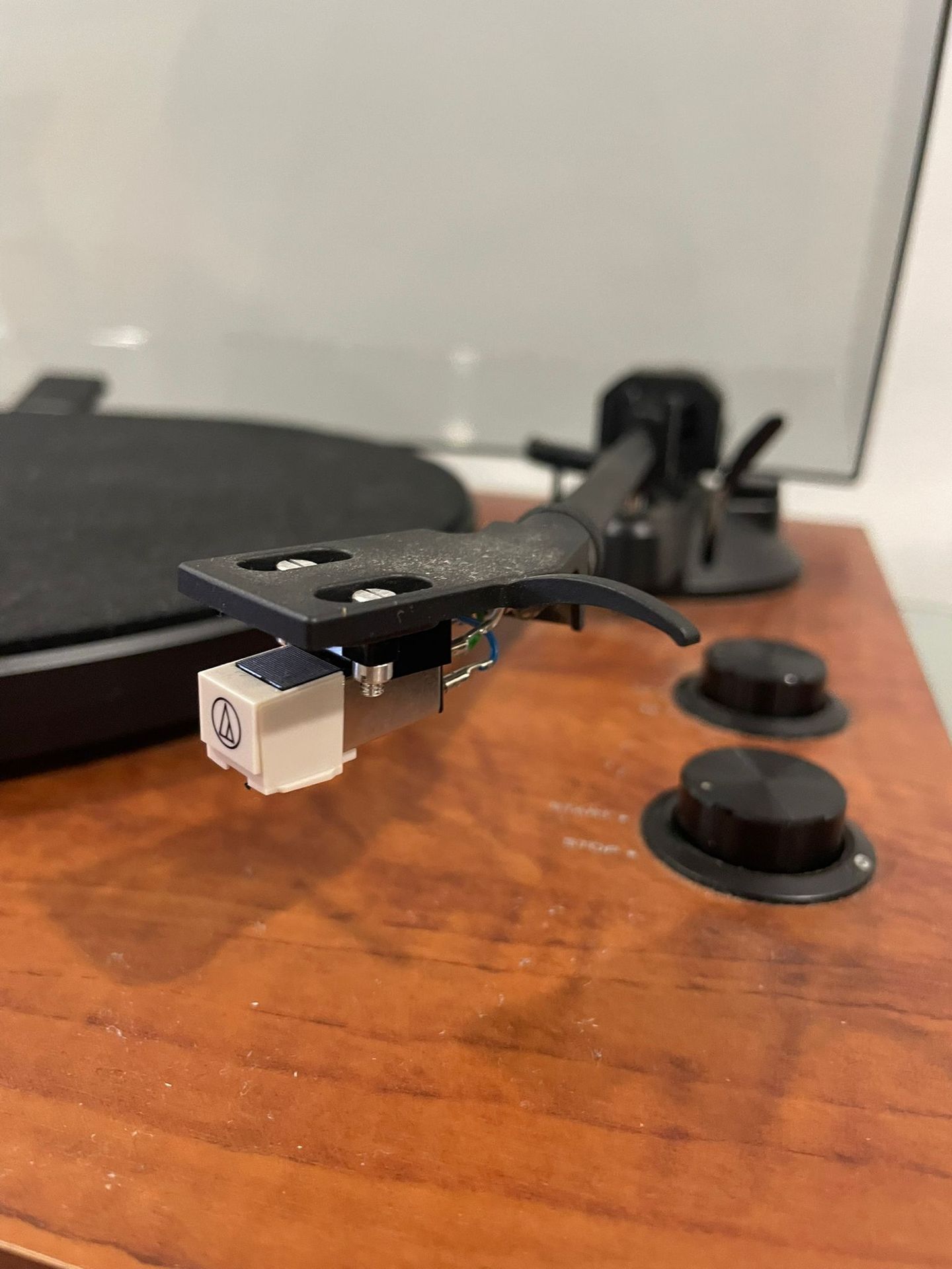 TEAC - TEAC TN-180BT Turntable - 2 TEAC - TEAC TN-180BT Turntable - 2