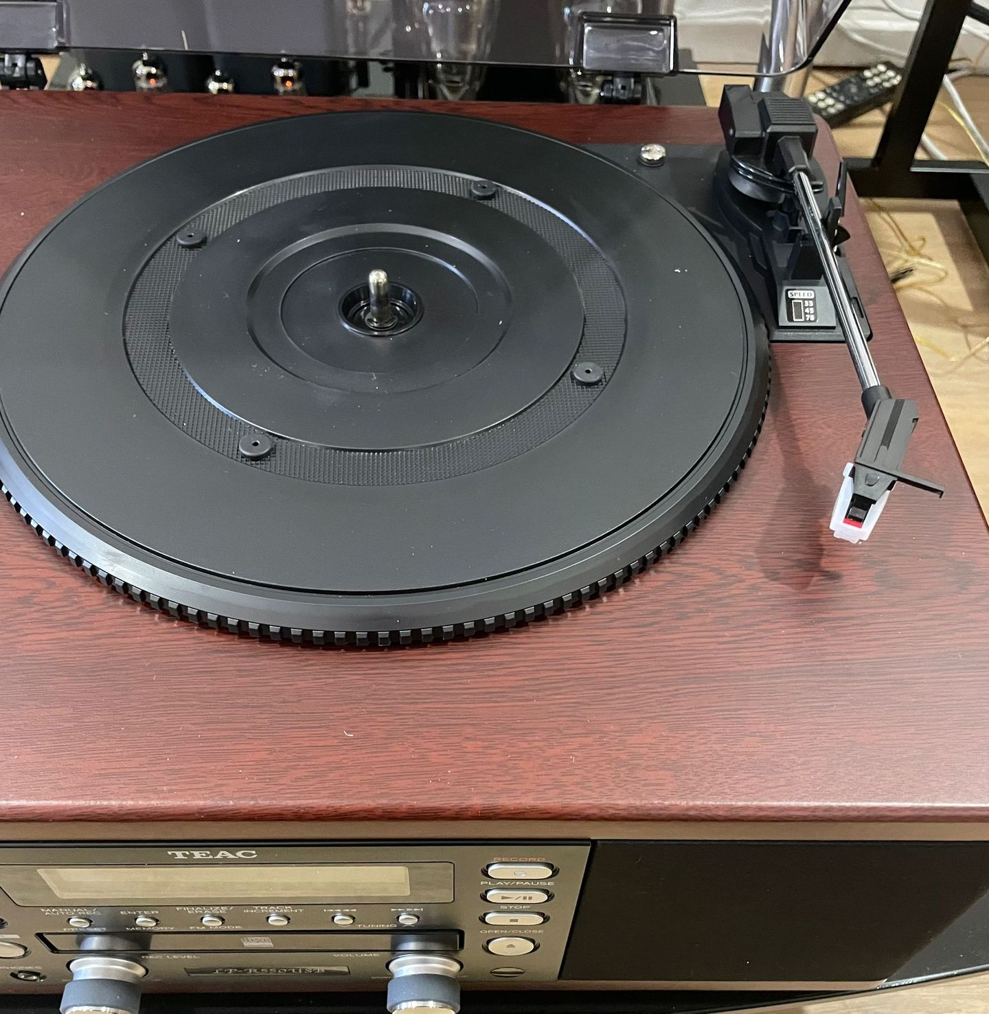 TEAC - TEAC LP-R550USB-B CD Recorder with Turntable Cassette Player - 2 TEAC - TEAC LP-R550USB-B CD Recorder with Turntable Cassette Player - 2