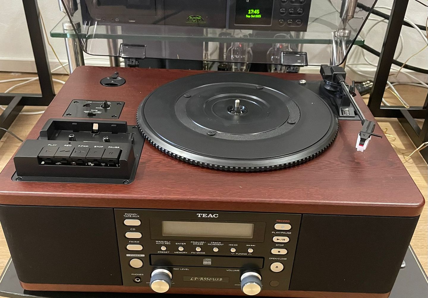 TEAC - TEAC LP-R550USB-B CD Recorder with Turntable Cassette Player - 8 TEAC - TEAC LP-R550USB-B CD Recorder with Turntable Cassette Player - 8