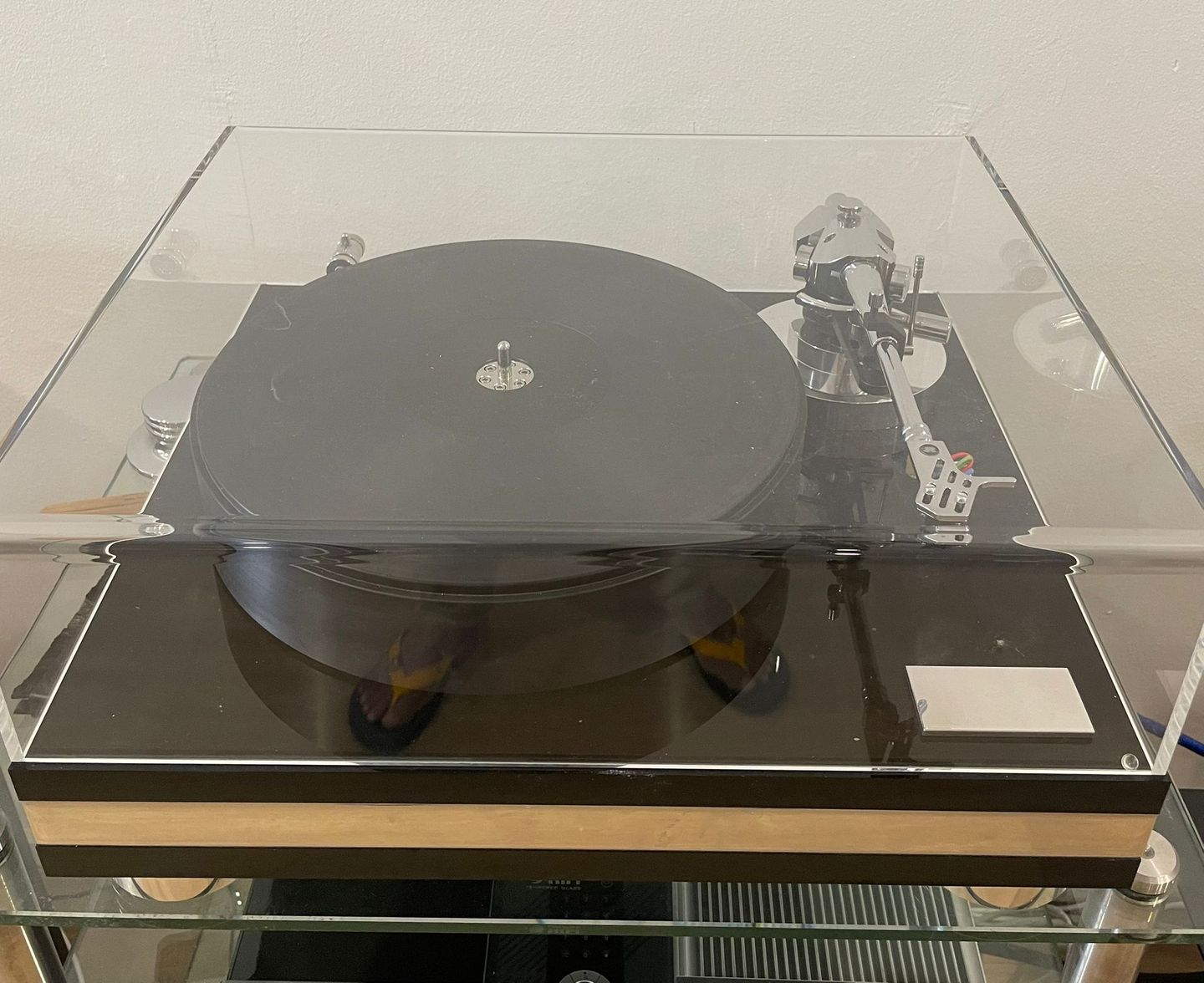 Transrotor - Transrotor Strato Turntable (Black Nero) with TR9 Chrom Tonearm/Figaro MC Cartridge and Konstant FMD Power Supply - main
