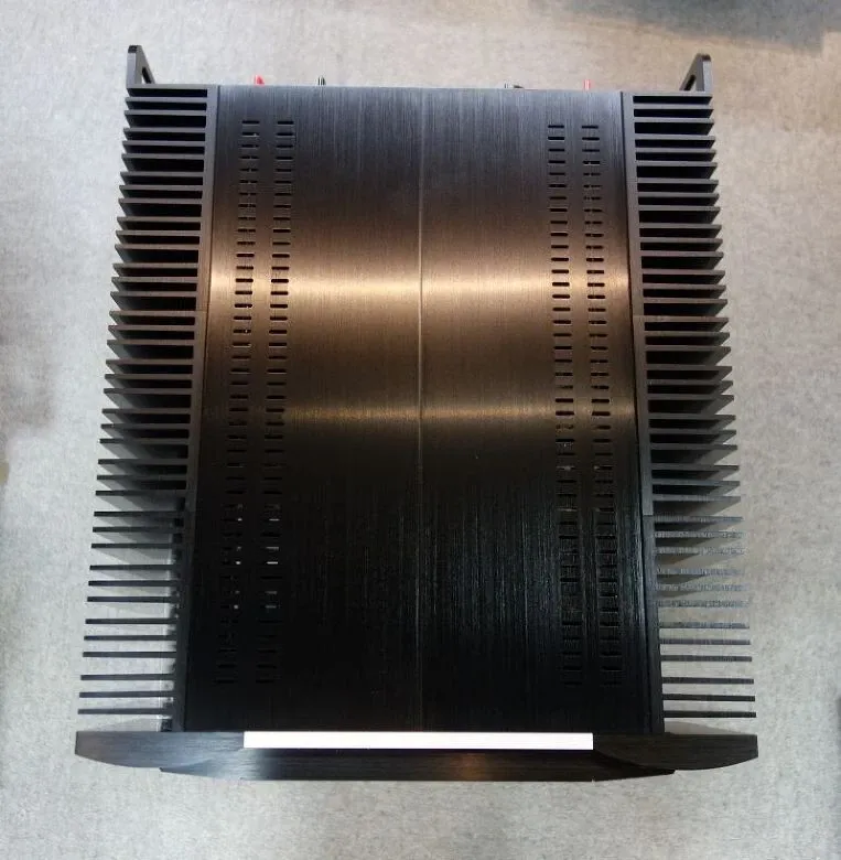 Mark Levinson - Mark Levinson No.534 Dual-Monaural Power Amplifier - 2 Mark Levinson - Mark Levinson No.534 Dual-Monaural Power Amplifier - 2