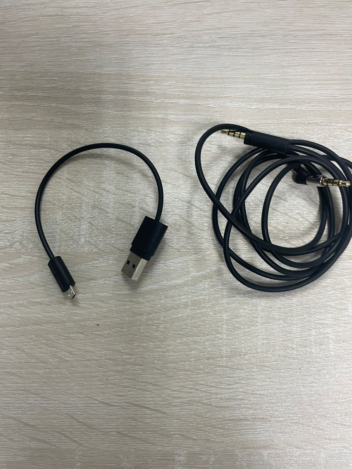 Focal - Focal Listen Headphone with Hard Shell carrying Case - 6 Focal - Focal Listen Headphone with Hard Shell carrying Case - 6