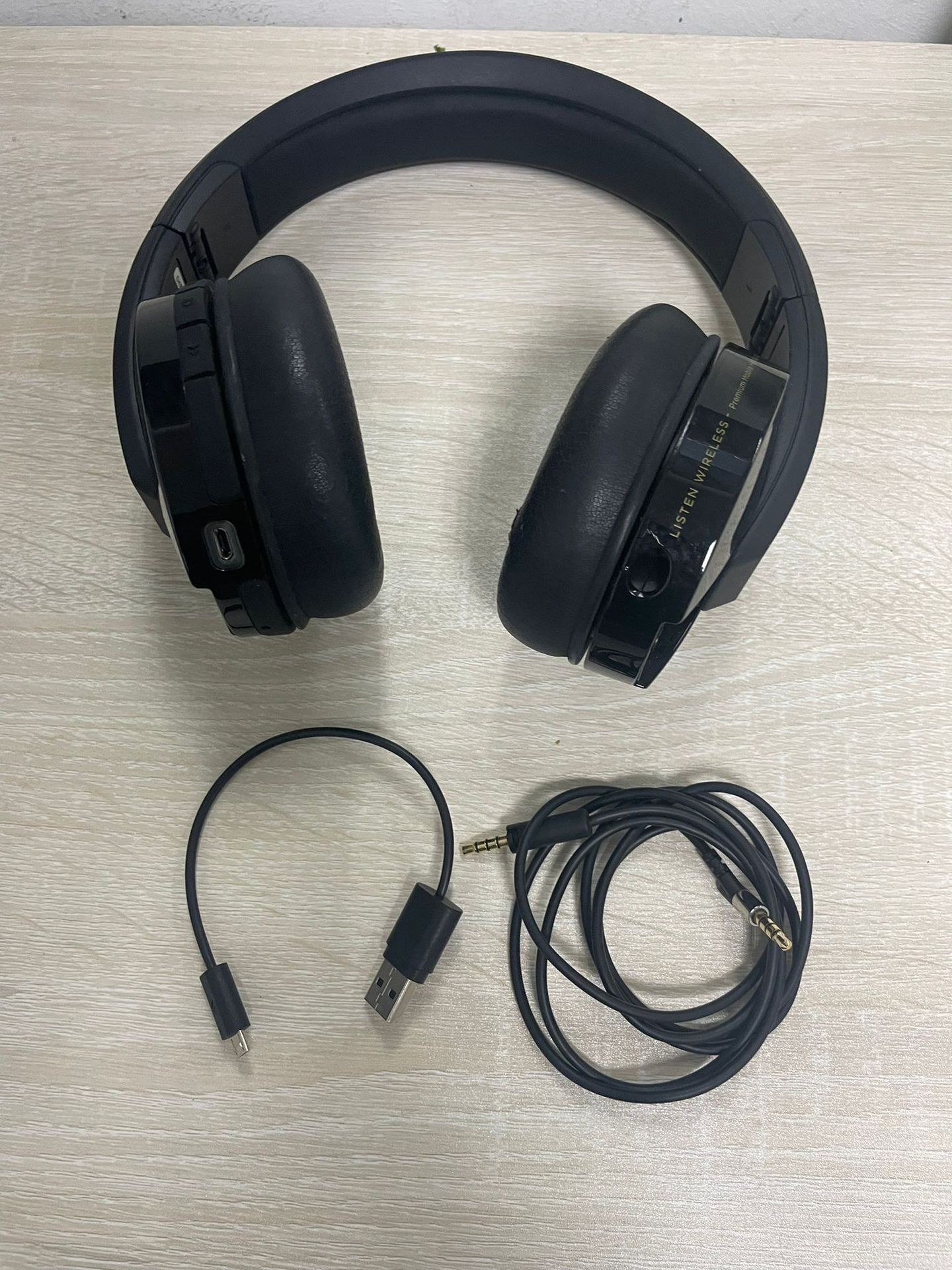 Focal - Focal Listen Headphone with Hard Shell carrying Case - 3 Focal - Focal Listen Headphone with Hard Shell carrying Case - 3