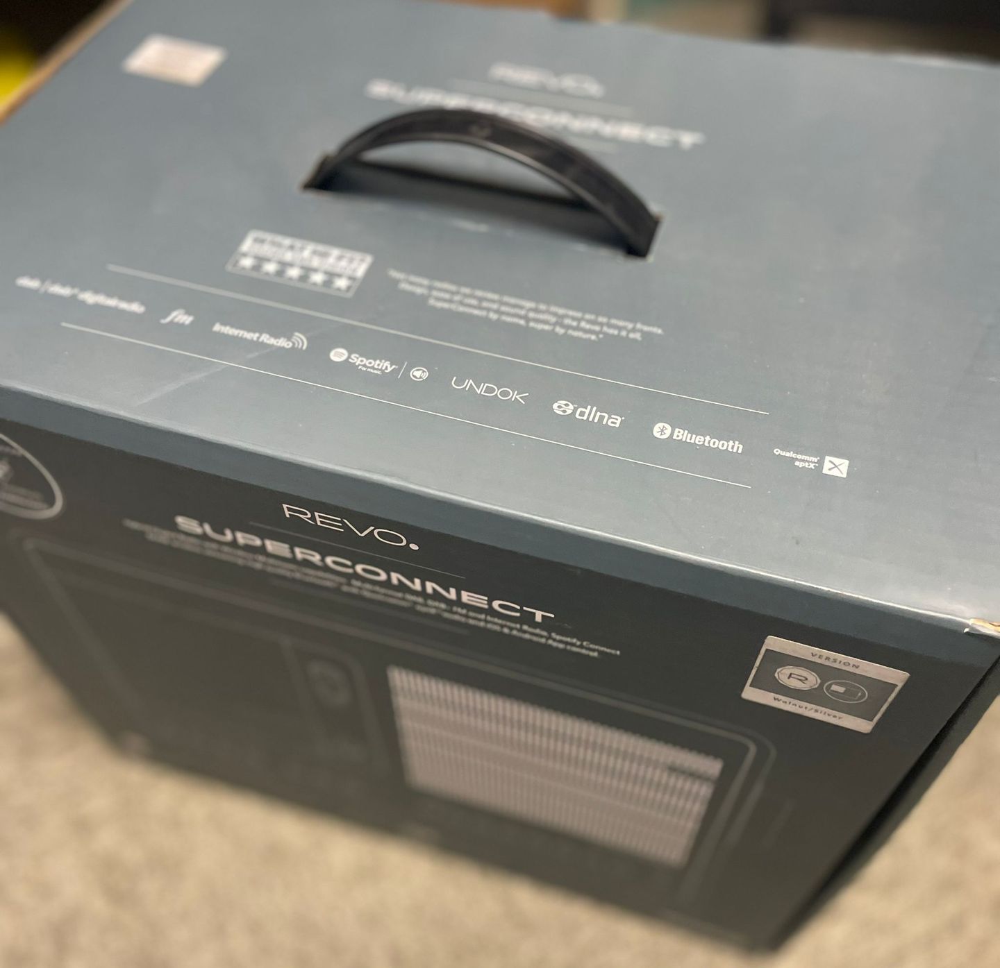 Revo SuperConnect - Revo SuperConnect Multi Format Table Radio - 3 Revo SuperConnect - Revo SuperConnect Multi Format Table Radio - 3