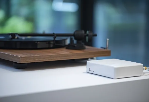 Pro-Ject - Pro-Ject Phono Box E (White, თეთრი) - ფონო-პრეგამაძლიერებელი - 2