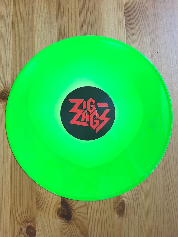 Zig Zags - Running Out Of Red (Limited Edition - Hanford Nuclear Green / Yellow Mix Vinyl) [Vinyl] | Castle Face (CF-072) - 5