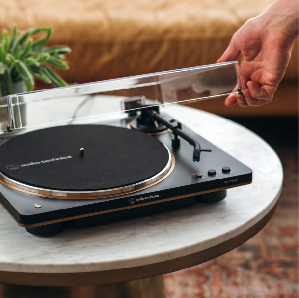 Audio-Technica - Audio-Technica - AT-LP70XBT BZ | Fully Automatic Wireless Belt-Drive Turntable (Analog & Bluetooth) - 3 Audio-Technica - Audio-Technica - AT-LP70XBT BZ | Fully Automatic Wireless Belt-Drive Turntable (Analog & Bluetooth) - 3