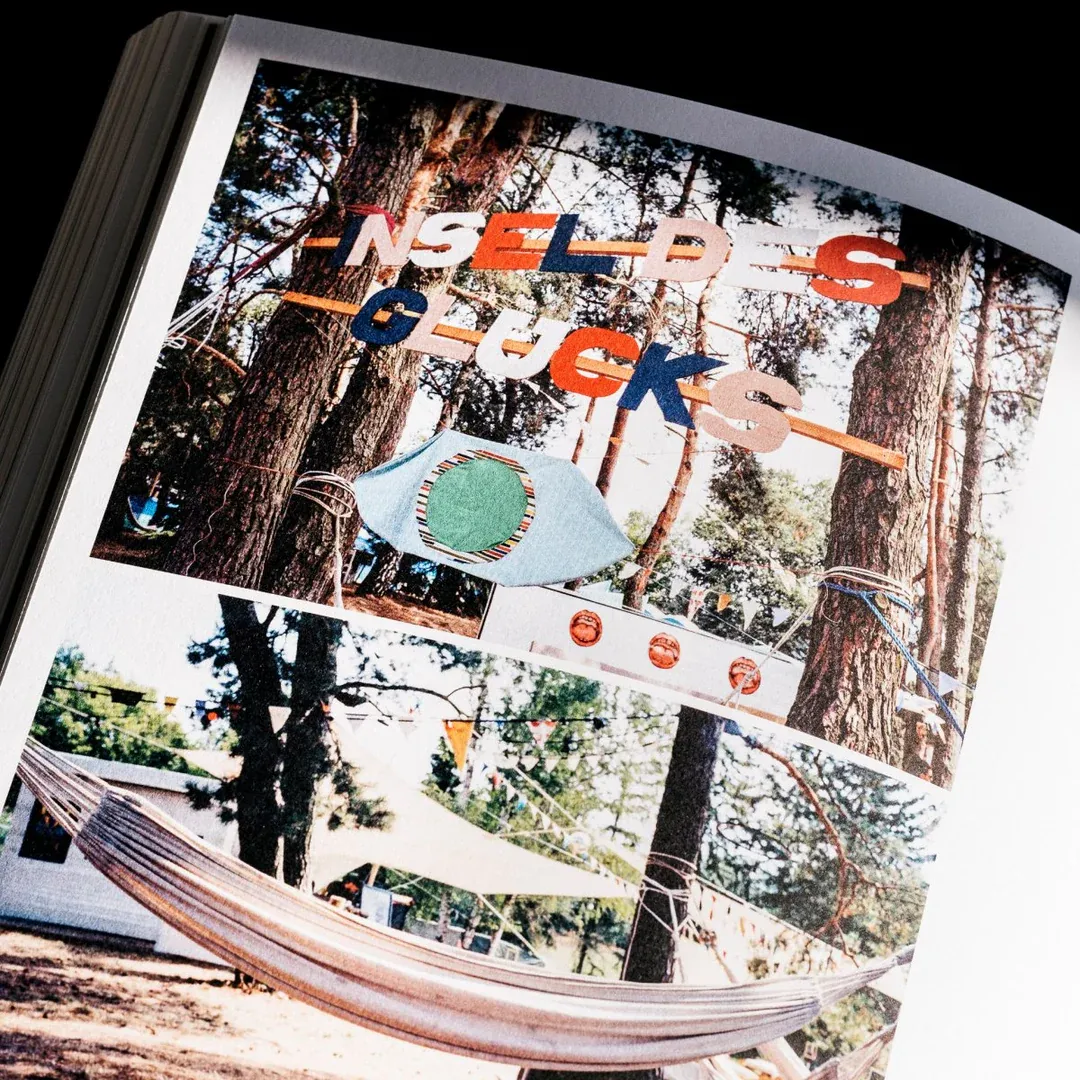 Nightdigital - Zum Bungalowdorf 1 - a Nachtdigital book by Christian Rothe - 7 Nightdigital - Zum Bungalowdorf 1 - a Nachtdigital book by Christian Rothe - 7
