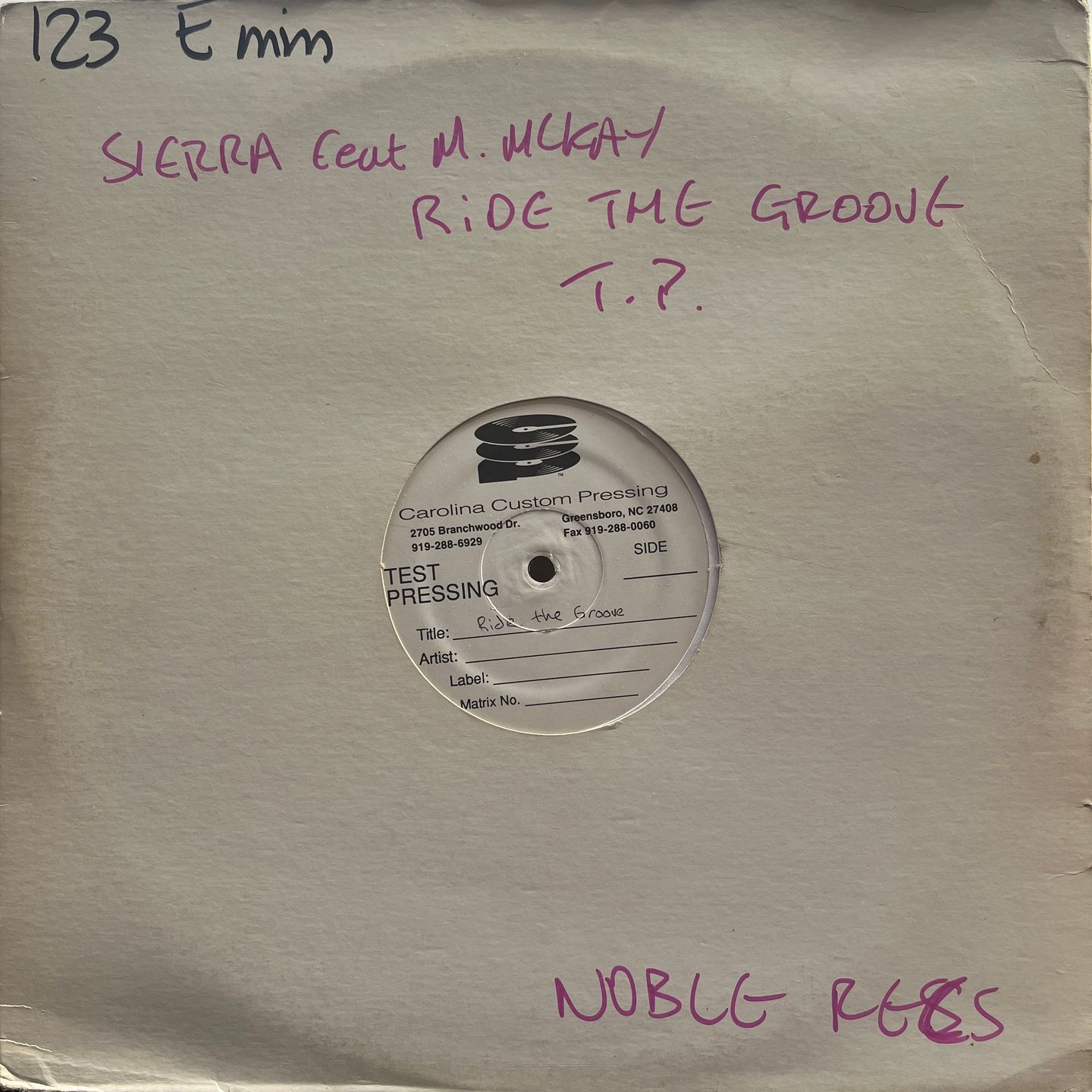 Sierra Featuring Murray McKay - Ride The Groove | Doghouse Records (DH-003)