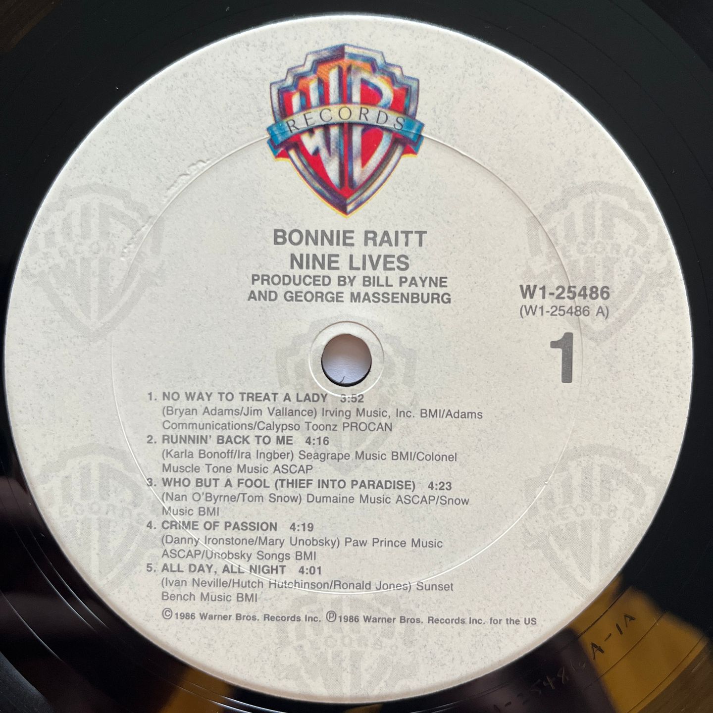 Bonnie Raitt - Nine Lives | Warner Bros. Records (W1-25486) - 3 Bonnie Raitt - Nine Lives | Warner Bros. Records (W1-25486) - 3