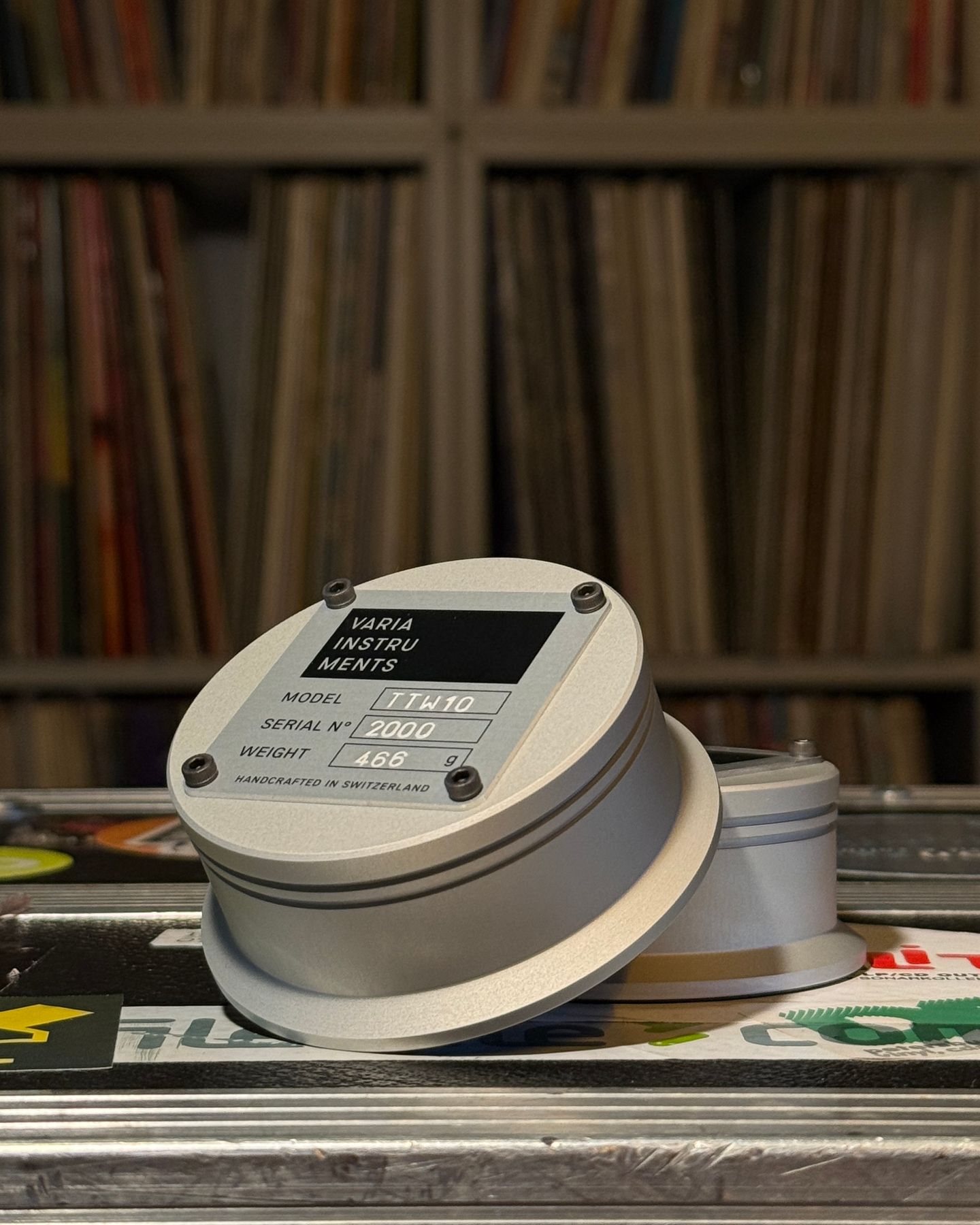 Varia Instruments - TTW10 - Turntable Weight - Limited Edition Silver - main
