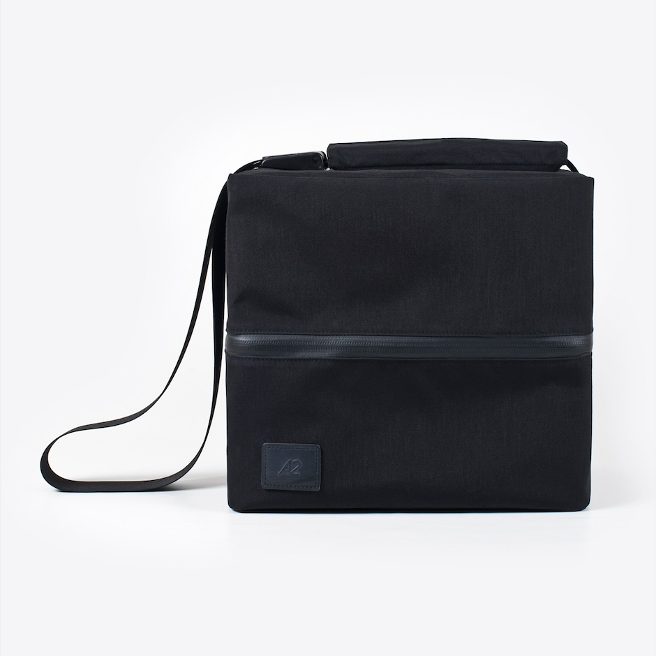 Airbag craftworks - Chateau vinyl solo | nylon black stealth edition - main Airbag craftworks - Chateau vinyl solo | nylon black stealth edition - main