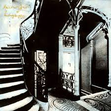 Mazzy Star - She Hangs Brightly | Capitol Records (602475768555)
