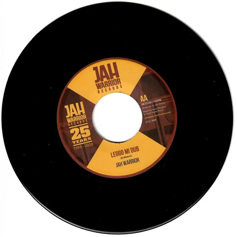 Danny Red - Leggo Mi Hand | Jah Warrior Records (JW731) - 2