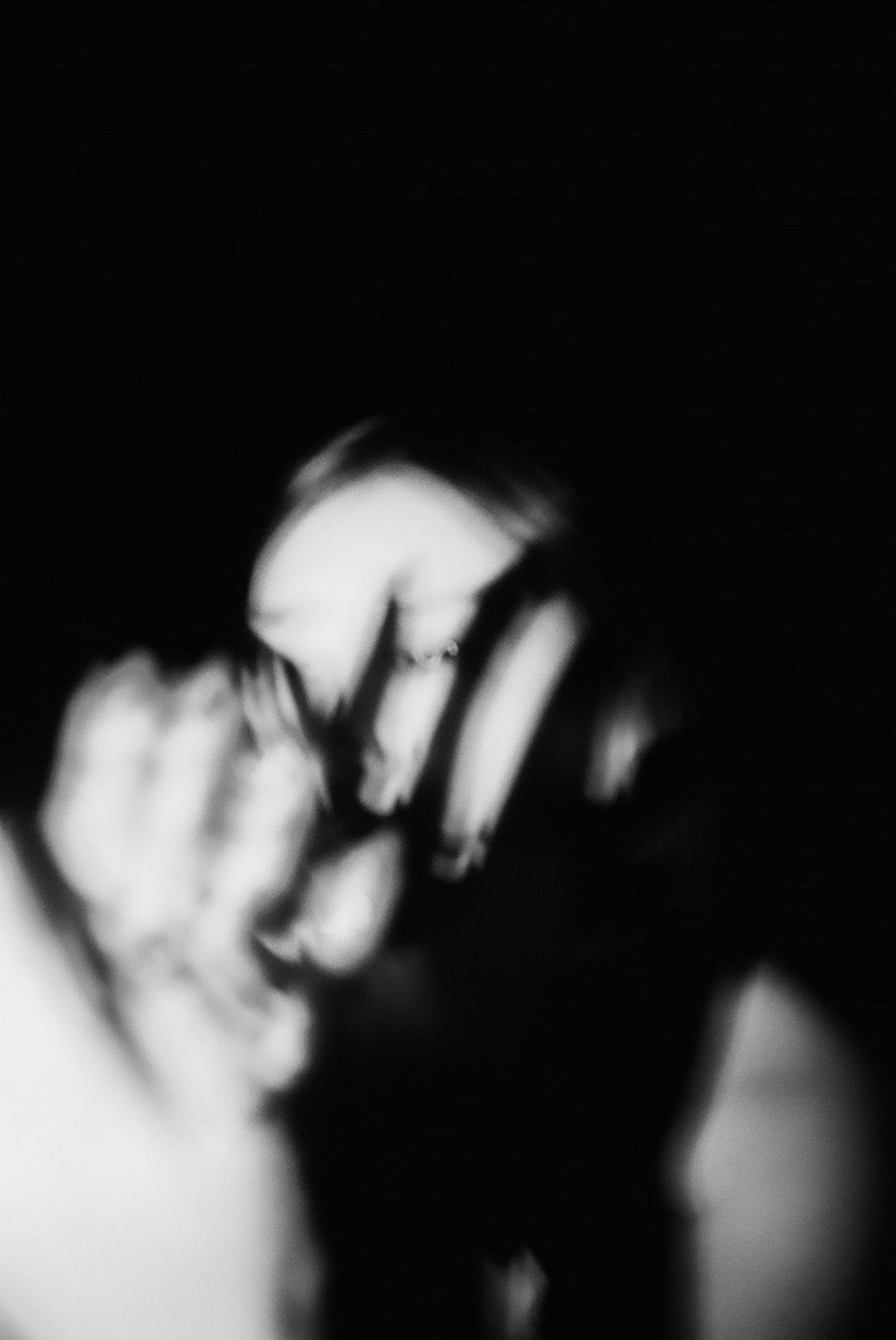 Ella Mikayelyan - Lady in the Radiator Sings Black & White, 35mm film, Matte 9 x 12 in |  ()