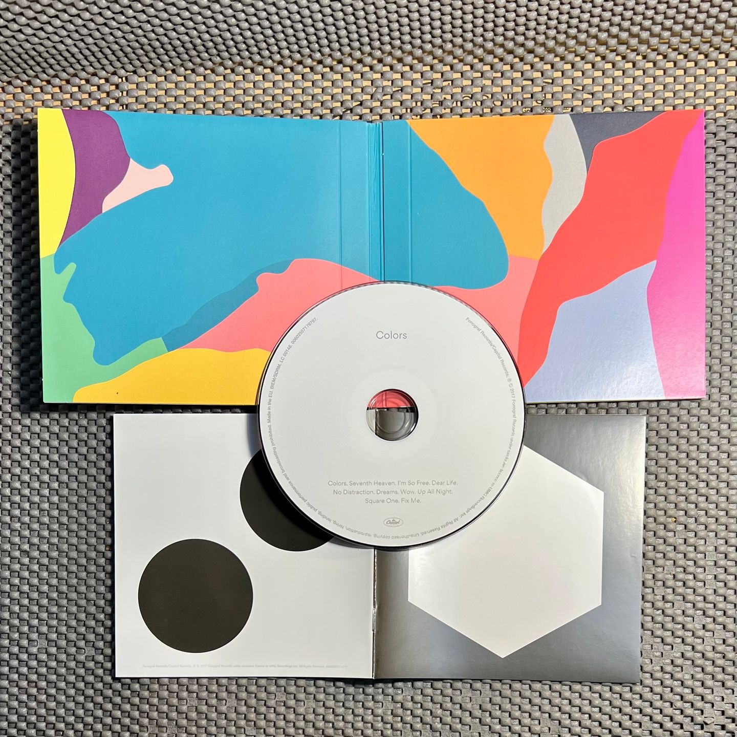 Beck - Colors [CD - 1st EU Ed. - 2017 - Mint] Pop, New Wave | Fonograf Records (00602557176797) - 3