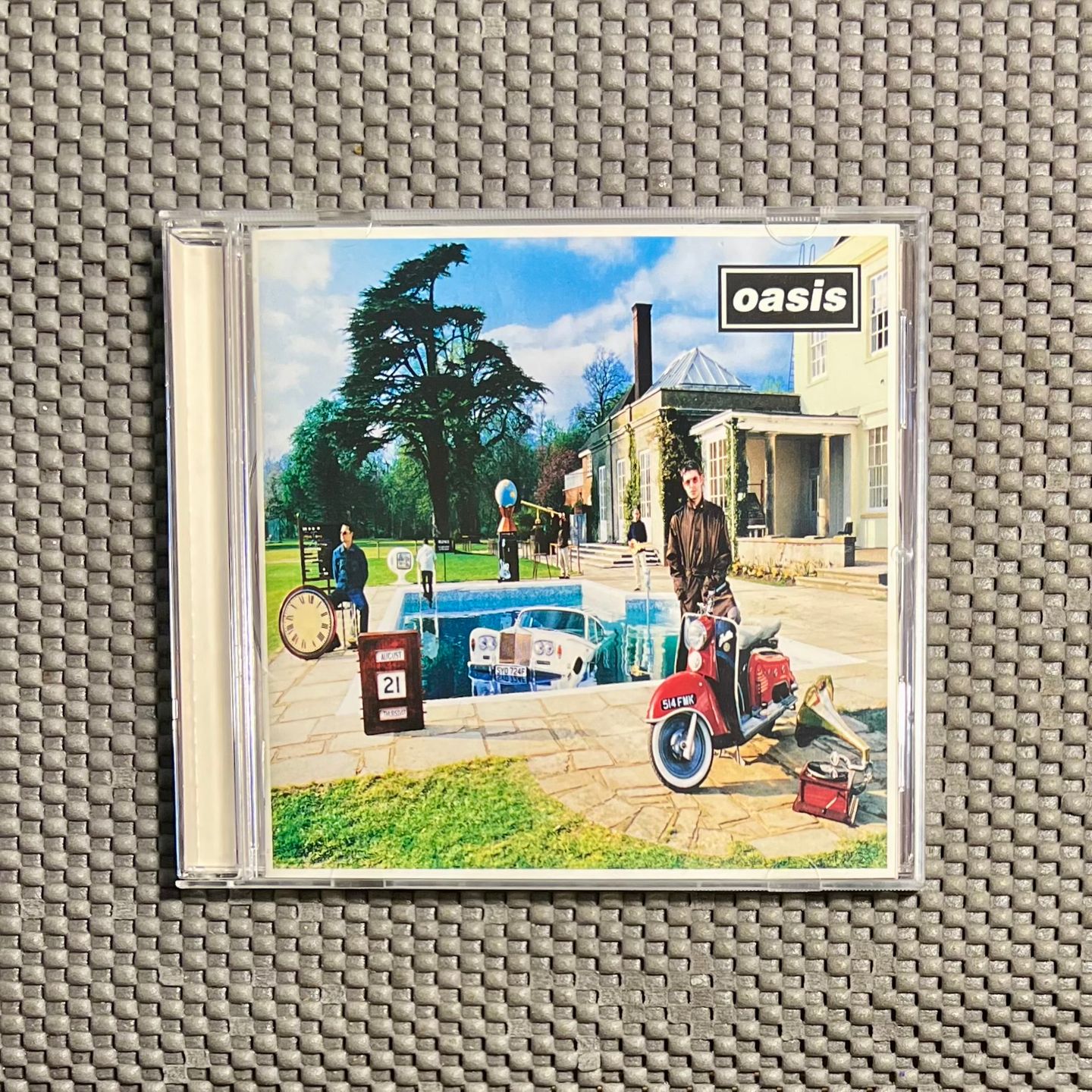 Oasis - Be Here Now [CD - 1st Japan Press - 1997 - Epic ESCA 6767 - Mint - No Obi with Insert] Britpop | Epic (ESCA 6767)