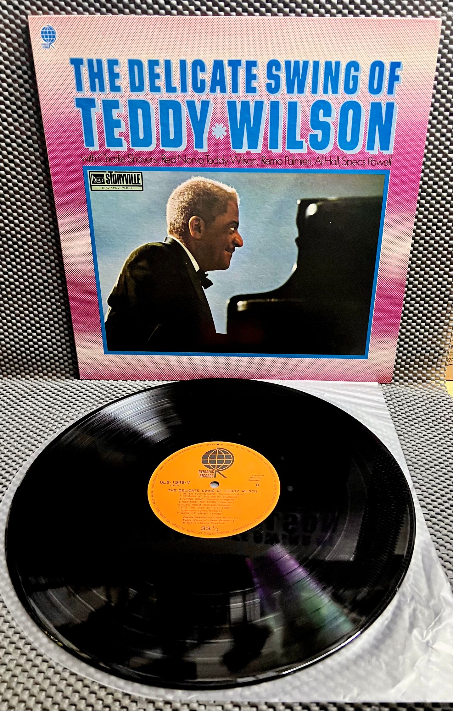 Teddy Wilson - The Delicate Swing Of Teddy Wilson [Vinyl LP - 1st Japan Press - ULS 1549V - NM/NM] Jazz | Overseas Records (ULS 1549V) - 2