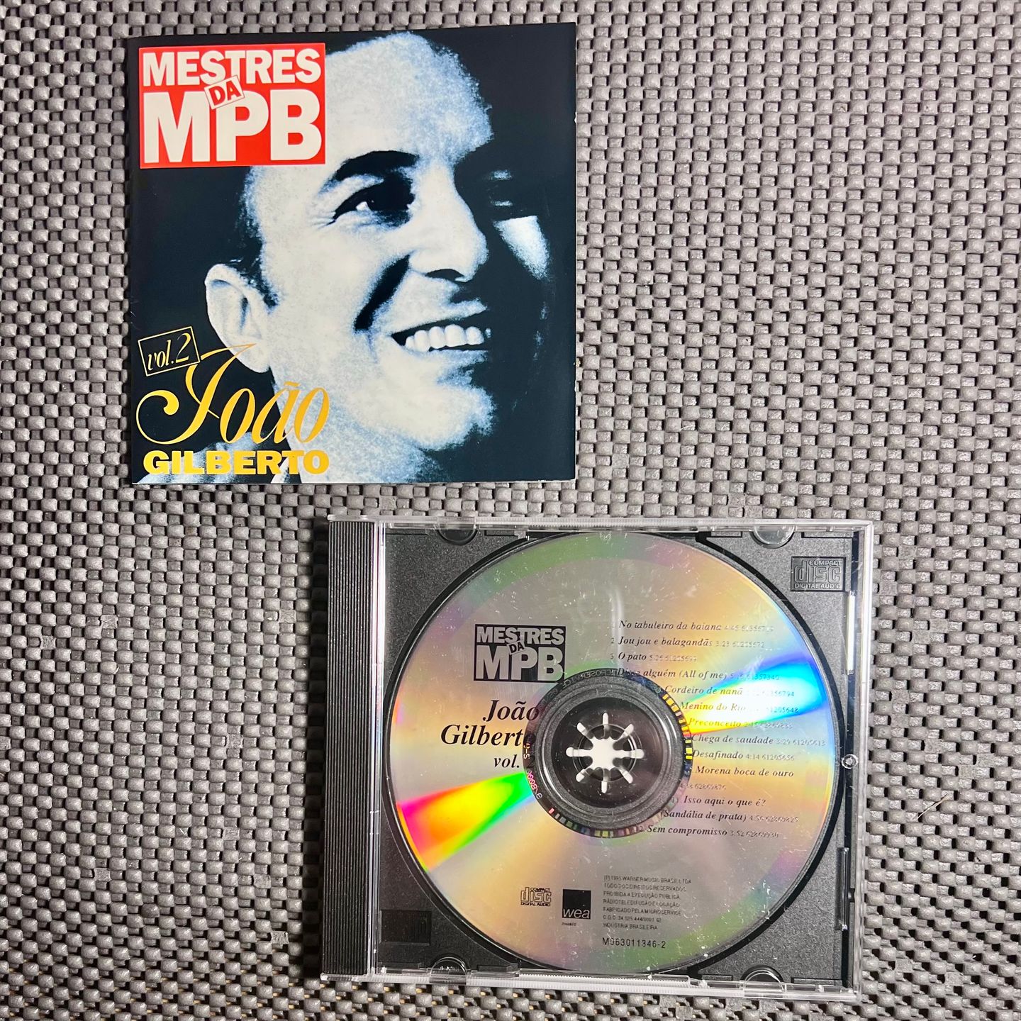 João Gilberto - Mestres Da MPB - Vol. 2 [CD - 1st Press - Brazil - Mint / Mint] Bossa nova | WEA (M063011346-2) - 3