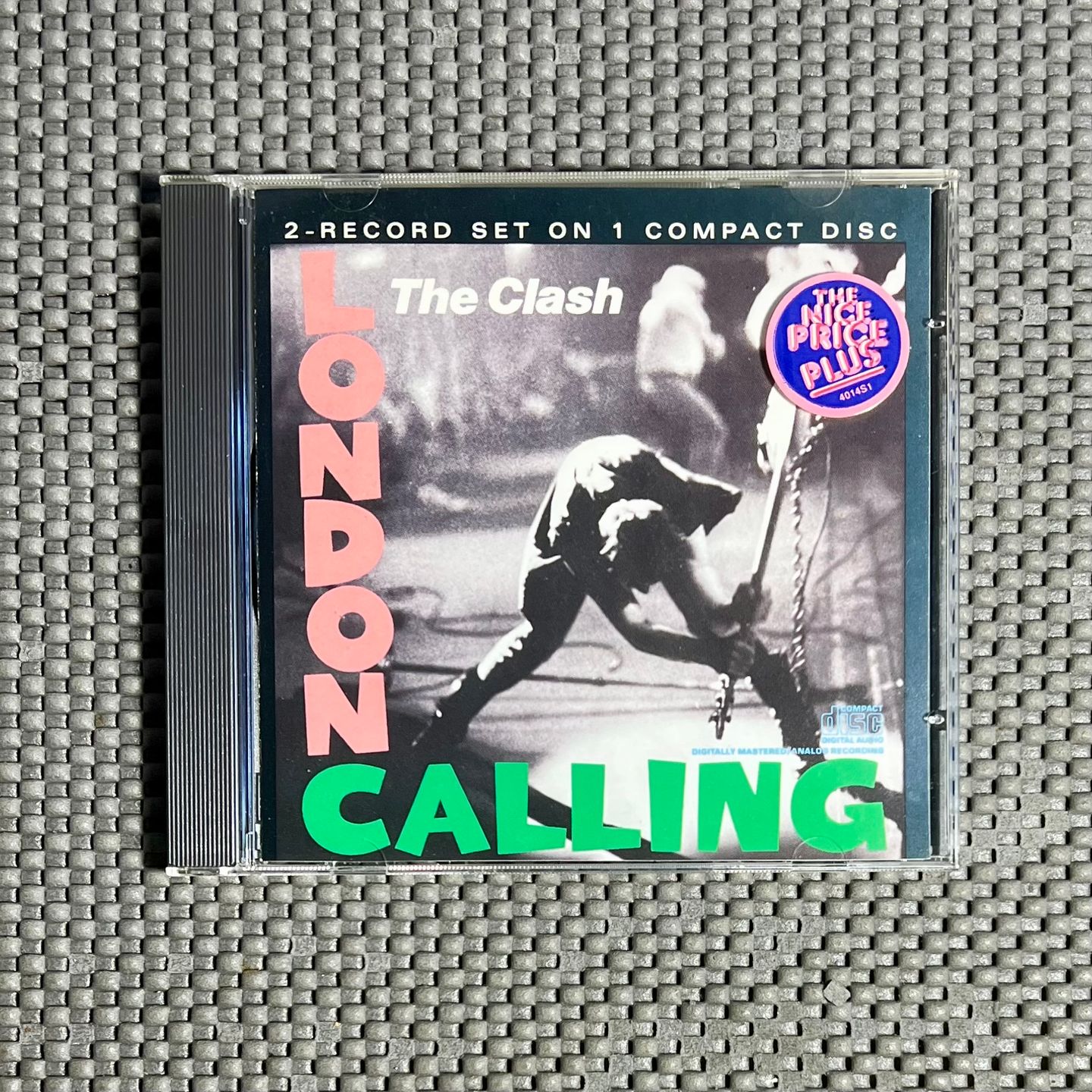 The Clash - London Calling [CD - US Ed. - Reissue - Epic EGK 36328 - Mint] Punk Rock | Epic (EGK 36328)