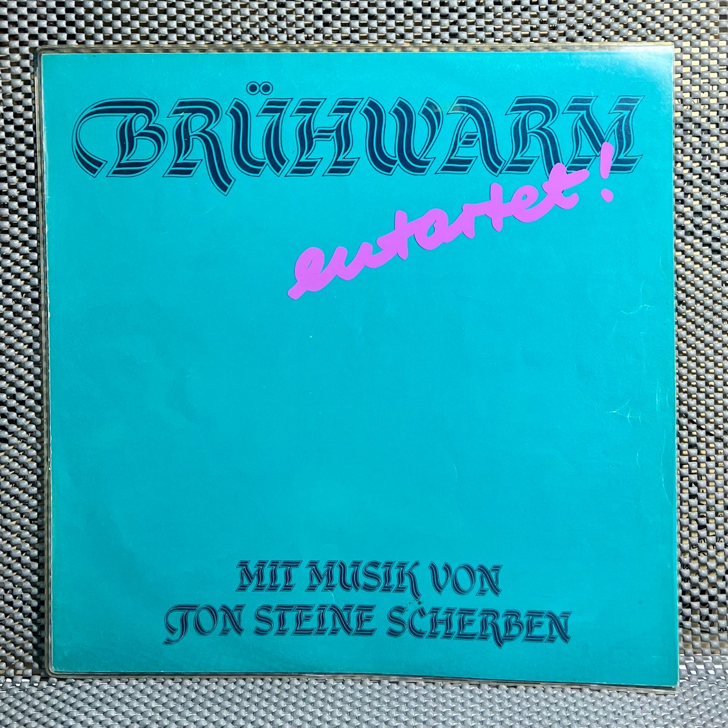 Brühwarm Mit Musik Von Ton Steine Scherben - Entartet! | Schneeball (0016) Brühwarm Mit Musik Von Ton Steine Scherben - Entartet! | Schneeball (0016)