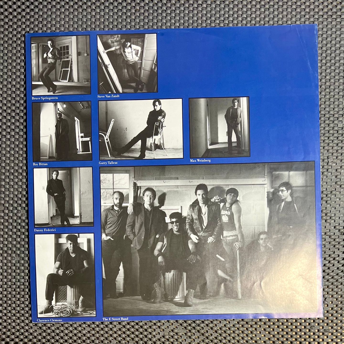 Bruce Springsteen - Born In The U.S.A. [Vinyl LP - 1st Japan Press - 1984 - CBS 28AP 2850 - NM/NM with Obi & Inserts] Rock | CBS/Sony (28AP 2850) - 9