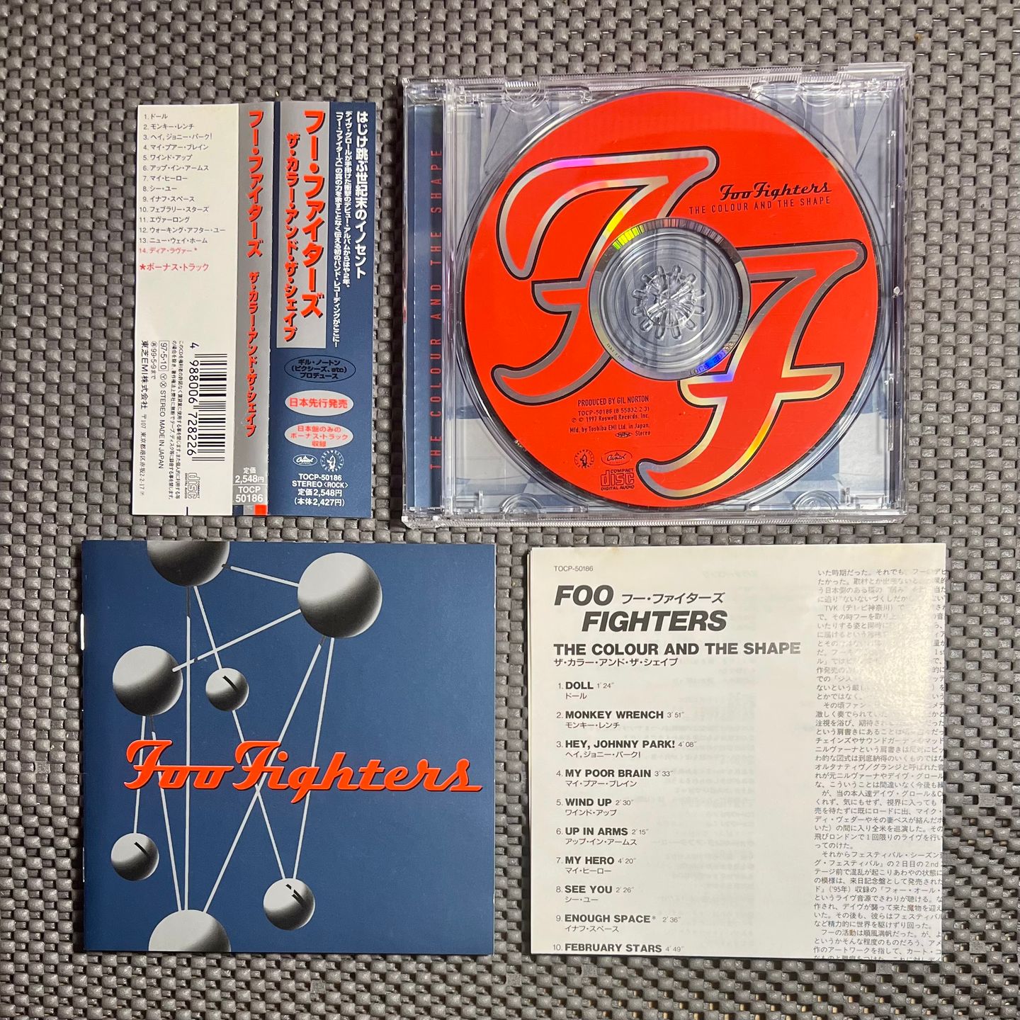 Foo Fighters - The Colour And The Shape [CD 1st Japan Press 1997] | Capitol Records (TOCP-50186) - 3