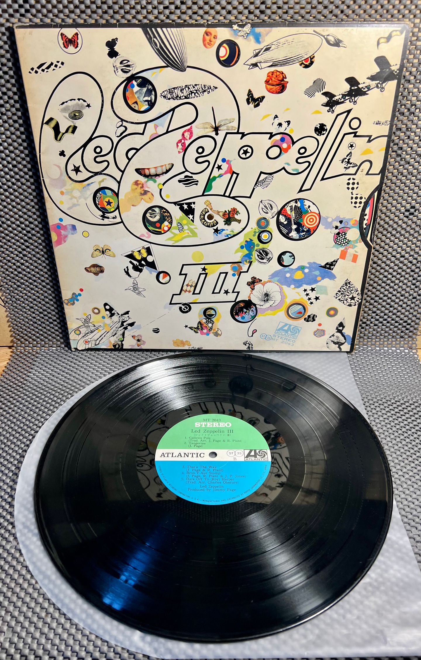 Led Zeppelin - Led Zeppelin III [LP - 1st Japan Press - 1970 - VG/VG+] | Atlantic (MT-2043) - 2