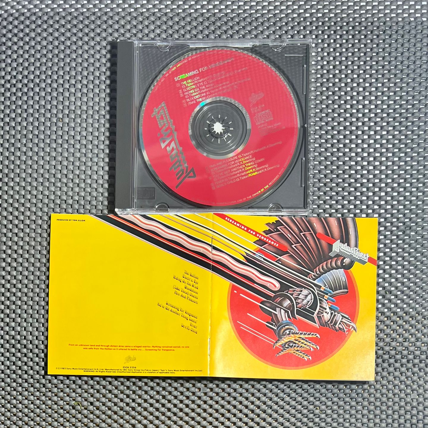 Judas Priest = Judas Priest - Screaming For Vengeance = 復讐の叫び | Epic (ESCA 5256) - 3