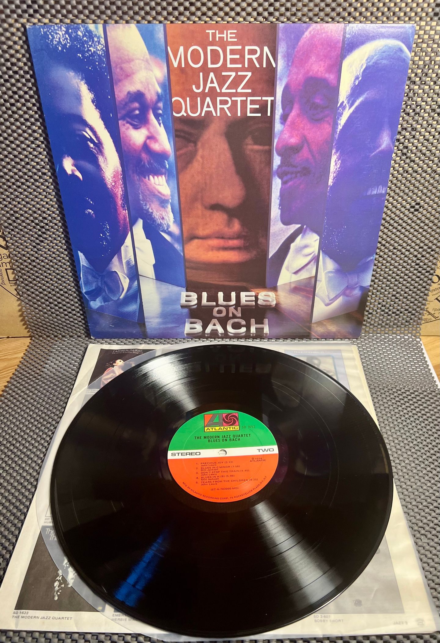 The Modern Jazz Quartet - Blues On Bach [LP - 1st US Press - 1974 - EX/NM] | Atlantic (SD 1652) - 2