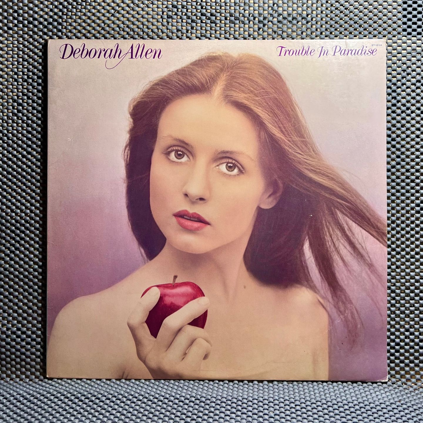 Deborah Allen - Trouble In Paradise [Vinyl LP - 1st US Press - 1980 - ST-12104 - EX to NM] Country Folk | Capitol Records (ST-12104) - main