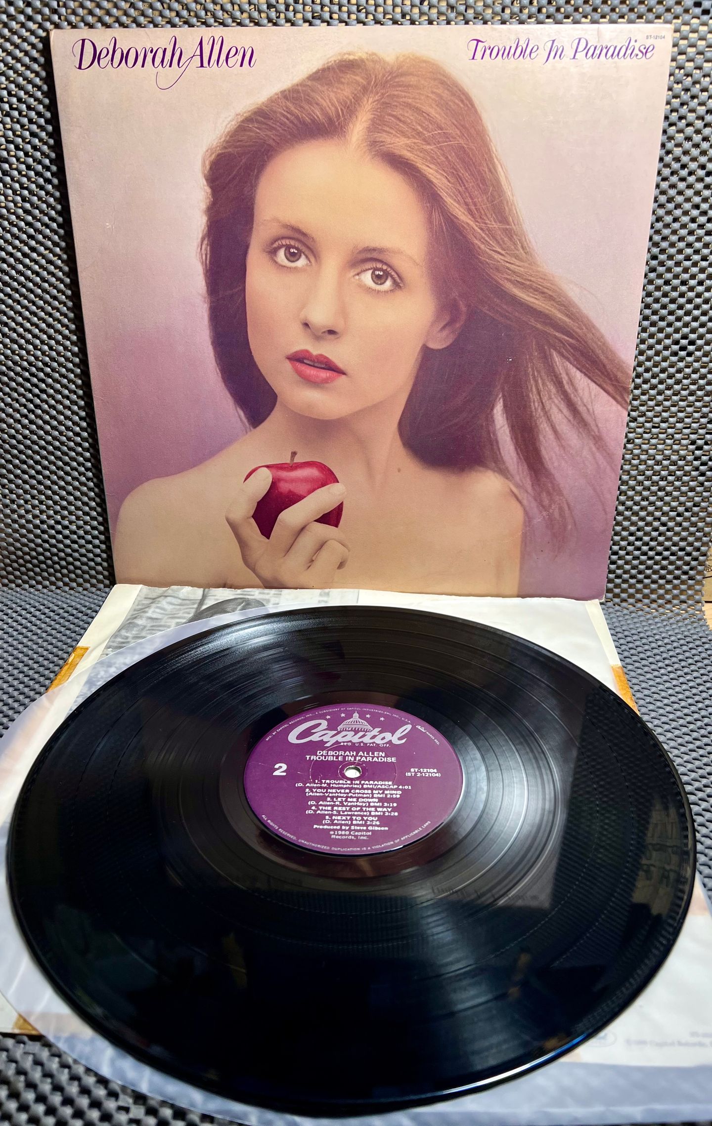 Deborah Allen - Trouble In Paradise [Vinyl LP - 1st US Press - 1980 - ST-12104 - EX to NM] Country Folk | Capitol Records (ST-12104) - 2